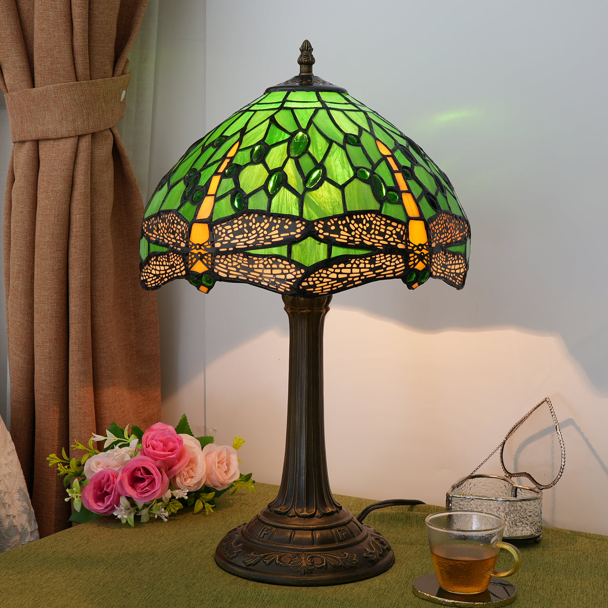 Lampe de Table Tiffany en Vitrail Vert et Libellules