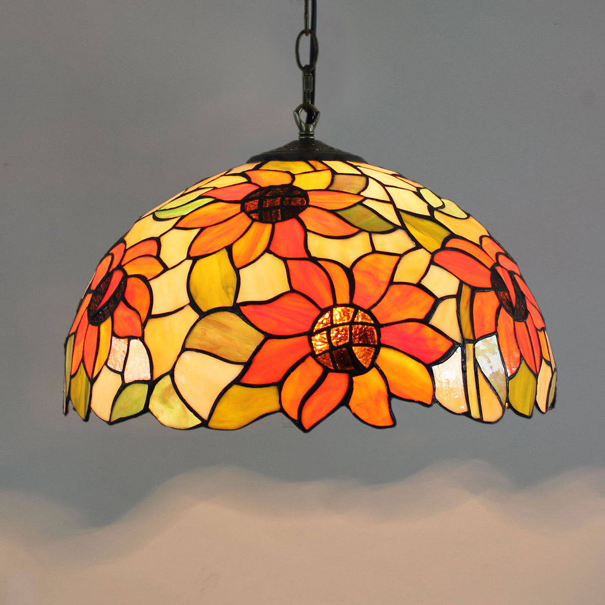 Suspension Tiffany en Verre Teinté aux Tournesols