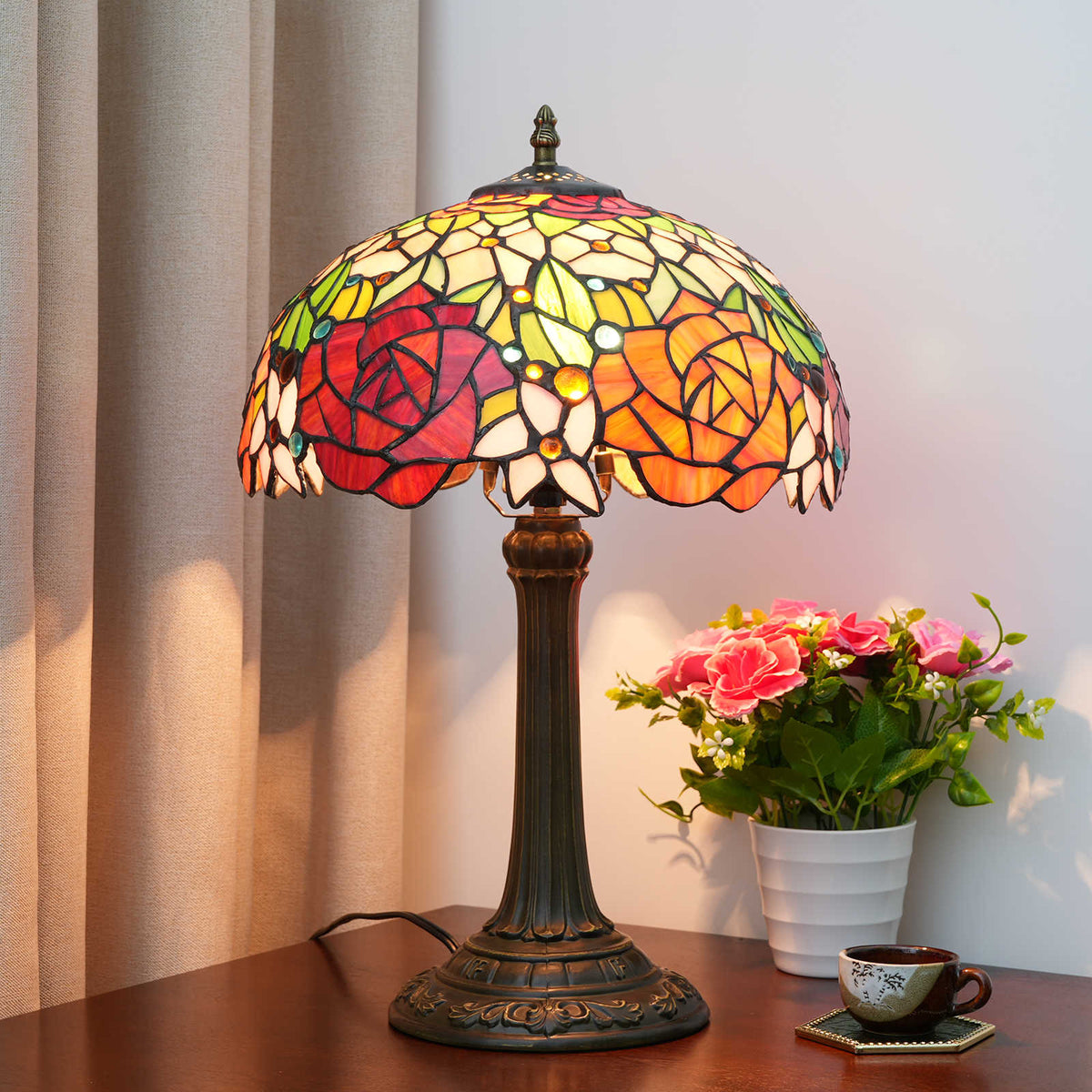 Lampe de Table Tiffany en Vitrail Floral aux Roses
