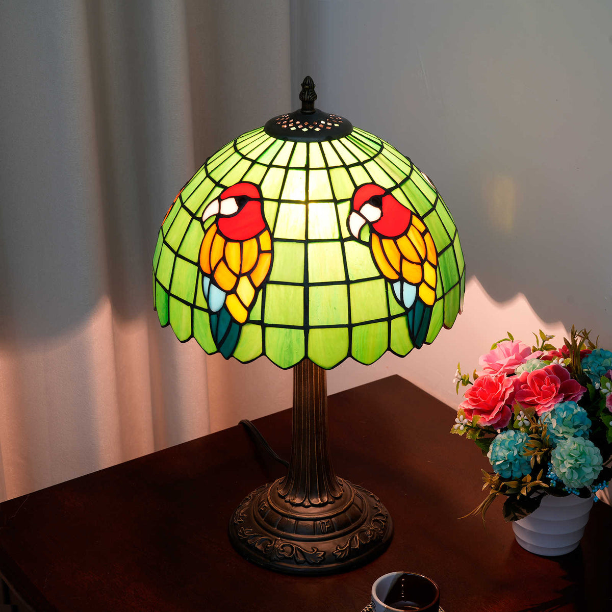 Lampe de Table Tiffany en Vitrail Perroquet Vif