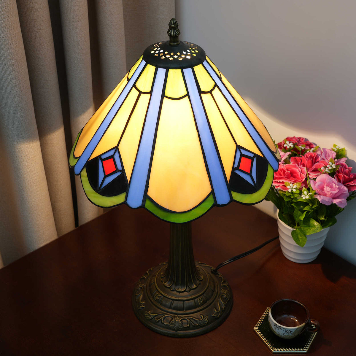 Lampe de Table en Verre Tiffany et Bronze Antique