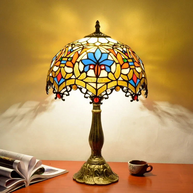 Lampe de Table Tiffany en Verre Teinté Ornée Fleur Bleue
