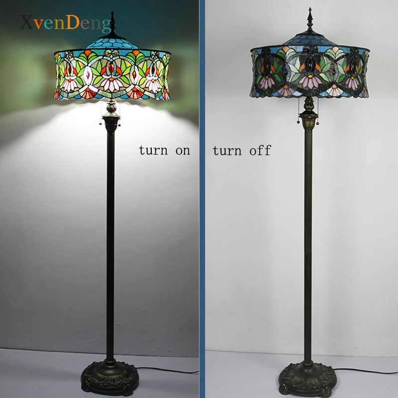 Lampadaire en Vitrail Tiffany Floral Coloré
