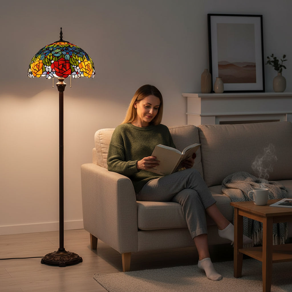 Lampadaire Style Tiffany en Vitrail Roses Rouges et Jaunes