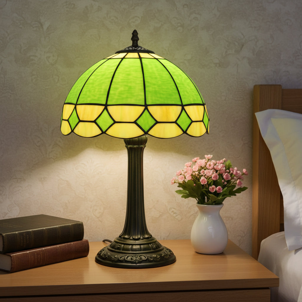 Lampe de Table Style Tiffany en Vitraux Verts et Jaunes