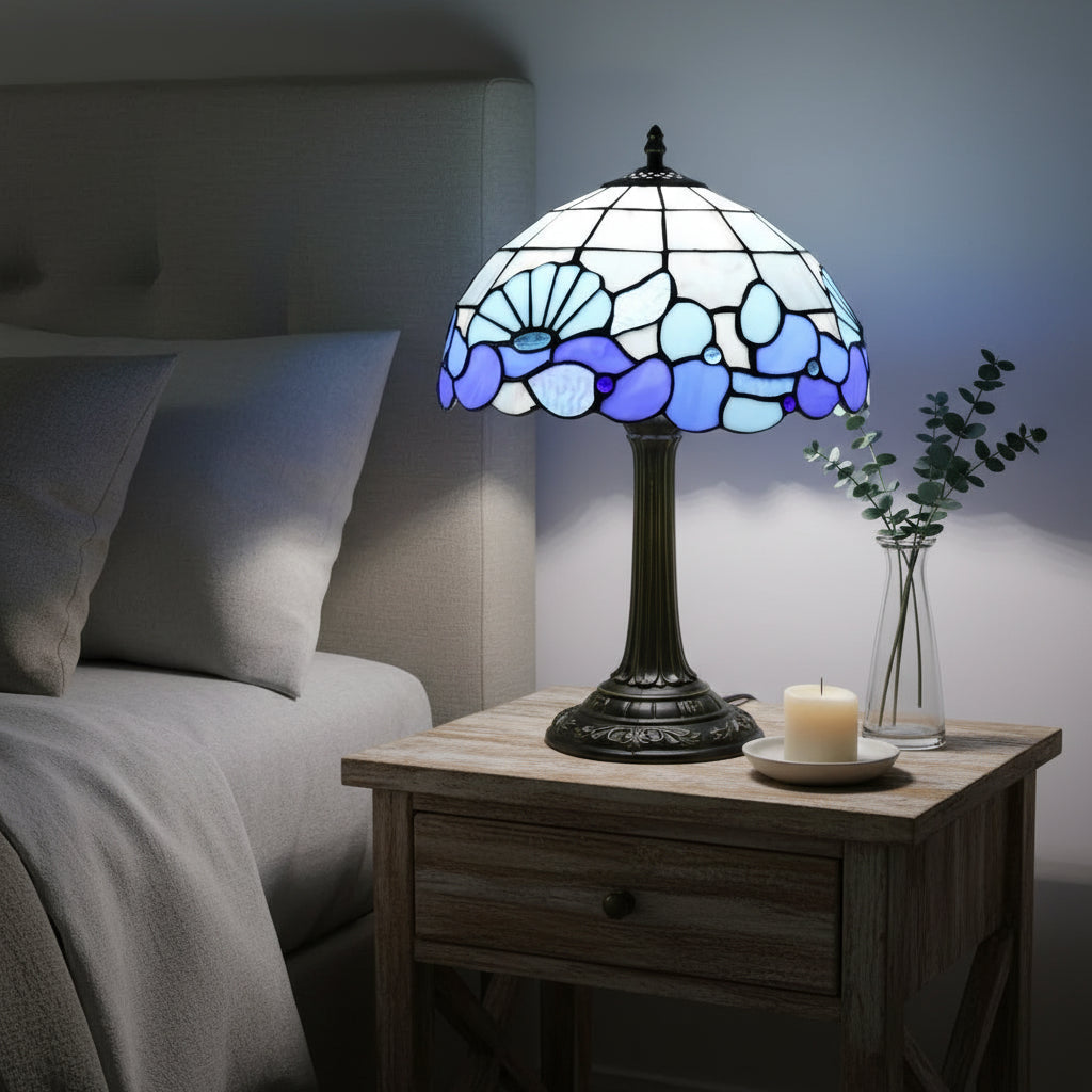 Lampe Tiffany à Motifs Coquillages Bleus et Lavande