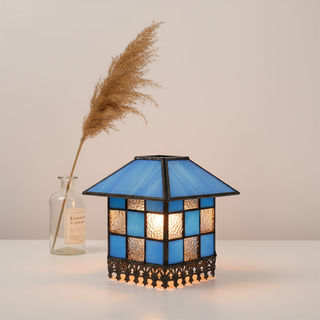 Lanterne En Verre Teinté Bleu À Carreaux Géométriques