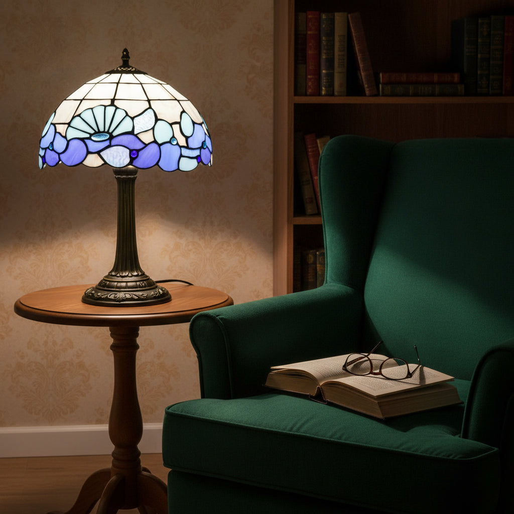 Lampe Tiffany à Motifs Coquillages Bleus et Lavande