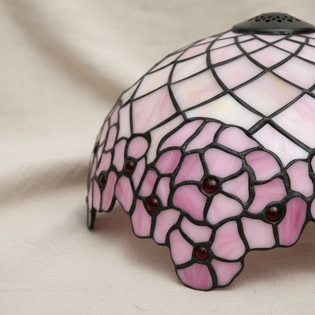 Abat-jour en Vitrail Rose Floral et Géométrique