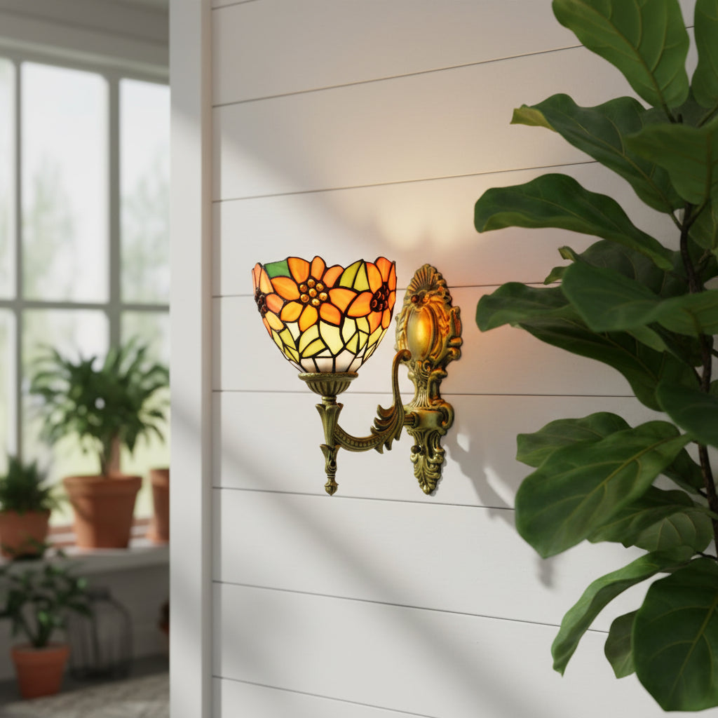 Applique Murale Tiffany Floral en Vitrail et Laiton Vieilli